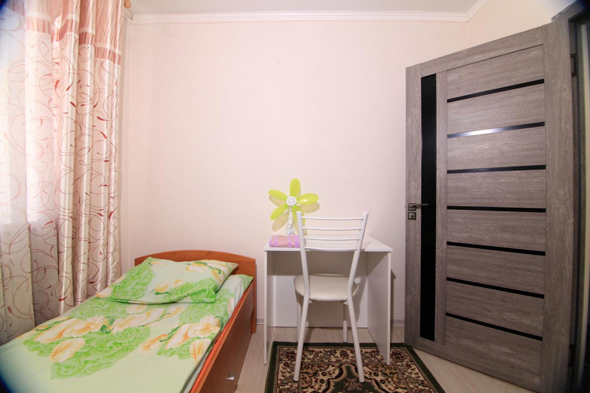 בישקק Nomads Home מראה חיצוני תמונה